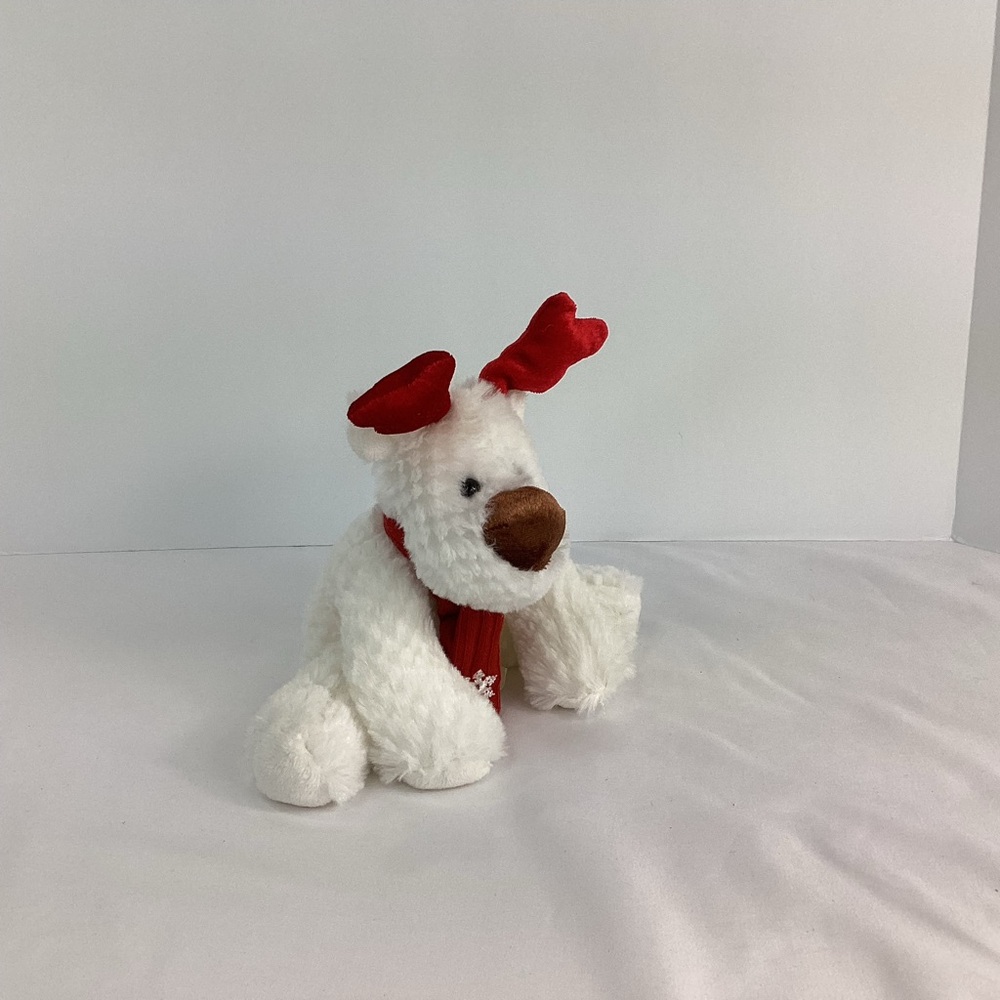 Plush Toy with Red and White Colors - Picture 3 of 11